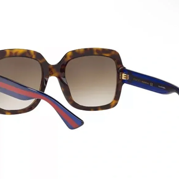 Gucci women’s Brown Gradient Oversized Sunglasses - Picture 6 of 9